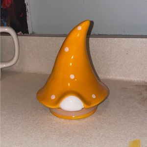 Rae dunn gnome Topper - yes